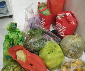 Trở về thành phố sau Tết, sinh viên hớn hở khoe tình yêu của gia đình qua 'núi thực phẩm' vác theo