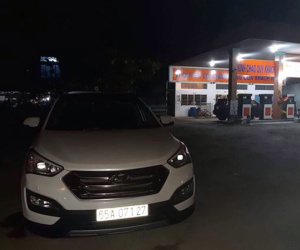 Dừng xe đi vệ sinh, phó giám đốc bệnh viện bị cướp hơn 100 triệu đồng