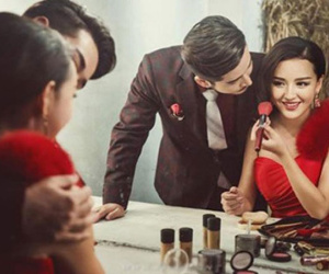 Mơ làm bà chủ biệt thự cao cấp, cô gái nóng bỏng nhận cái kết đắng khi đến thăm nhà người yêu