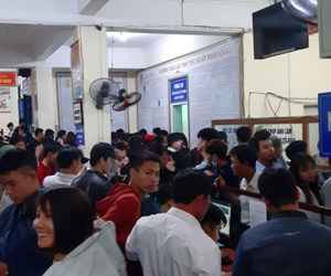 Nghệ An: Có ngày cả nghìn người tới làm hộ chiếu, giấy thông hành
