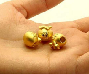 Vàng mua trong ngày vía Thần Tài có được bán đi không?