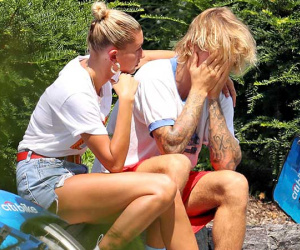 Justin Bieber bất ngờ đi điều trị trầm cảm, chuyện kết hôn với Hailey có phải là nguyên nhân?