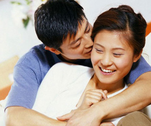 Phát hiện bí mật kinh người khi bất ngờ xông nhà bạn gái đầu xuân