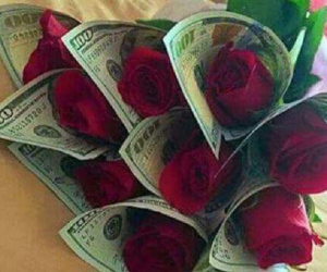Món quà đặc biệt ngày Valentine: Bó hoa tiền, tại sao không?