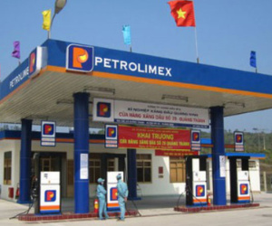 Thu 500 tỷ mỗi ngày, vì sao ông lớn Petrolimex vẫn 'ế' cổ phiếu?