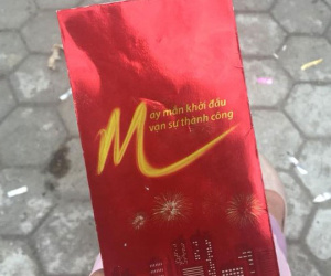 Đi bê tráp thuê lại trúng ngay đám cưới 'người yêu cũ', tiết lộ sau đó của cô gái mới khiến dân mạng phẫn nộ