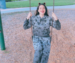 Sau thông báo đã đính hôn, Phạm Hương khoe hình ảnh cuộc sống bình yên trên đất Mỹ