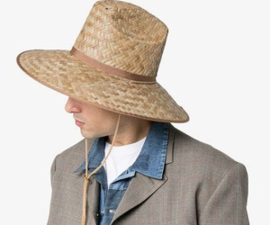Tin được không: Gucci vừa ra mắt mũ cói giá 9 triệu, trông chẳng khác gì mũ bán đầy ở nước mình