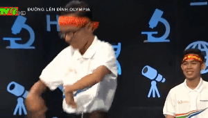 10X 'gây bão' mạng với màn múa quạt tại Đường lên đỉnh Olympia là ai?