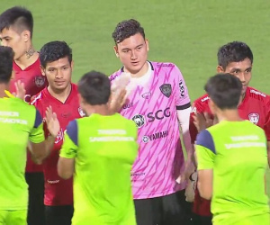 Đặng Văn Lâm mắc sai lầm tai hại trong ngày ra mắt Muangthong United