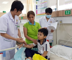 Hàng chục học sinh Đồng Nai nhập viện sau bữa cơm trưa