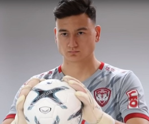 VIDEO: Đặng Văn Lâm cực 'ngầu' trong buổi chụp ảnh quảng bá của Muangthong United