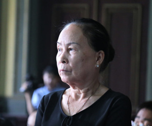 Video: Mẹ 'vua' cà phê nói về quá khứ khi đưa con trai đi giám định tâm thần