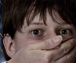 Người mẹ trẻ bắt cóc chính con ruột của mình