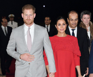 Meghan tái xuất bên cạnh chồng sau chuyến nghỉ dưỡng xa hoa nhưng vẻ mặt khác thường của cặp đôi hoàng gia mới là điều đáng chú ý