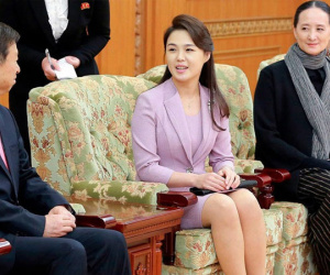 Phu nhân nhà lãnh đạo Kim Jong-un: Người phụ nữ học hỏi phong cách Hoàng gia, làm nên cuộc cách mạng thời trang cho phái đẹp Triều Tiên