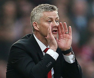 Solskjaer ra 'mật lệnh' gì cho các cậu bé nhặt bóng ở trận hòa Liverpool?