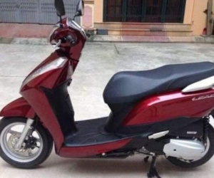 Bắt khẩn cấp hiệu trưởng trộm xe máy của giáo viên