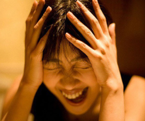 Ném thẳng ly nước vào người sếp, tôi tưởng chừng mất việc nhưng lại được cứu nguy nhờ một người không ngờ tới