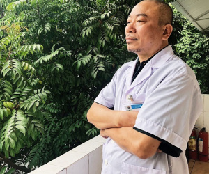 Ngày thầy thuốc không lời chúc của bác sĩ điều trị HIV/AIDS