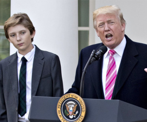 Cuộc sống 'đi lùi để quay lại vạch đích' của con trai út Tổng thống Trump: Đến trường học cũng sang chảnh bậc nhất nước Mỹ
