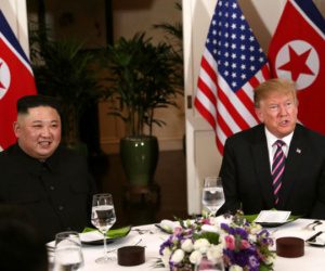 Ông Trump viết Twitter: 'Bữa tối tuyệt vời cùng ông Kim Jong Un ở Hà Nội'