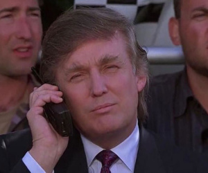 Ít ai biết ông Trump từng tham gia diễn xuất trong loạt phim Hollywood