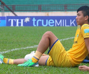 Phan Văn Đức dính chấn thương dập sụn chêm, nghỉ thi đấu khoảng 2 tháng