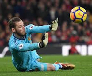 Vì Solskjaer và... tiền, De Gea ra quyết định về tương lai với M.U