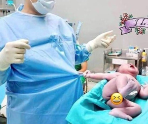 Bức ảnh hot nhất MXH: Em bé vừa chào đời đã gào lên ăn vạ bác sĩ, dân mạng trổ tài suy đoán lý do