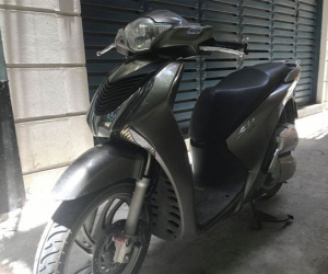 Giá xe Honda SH và SH mode vẫn rất cao, các dòng xe tay ga khác giảm sâu