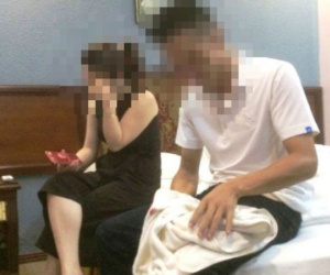 Chồng cô giáo nói về việc vợ vào khách sạn với nam sinh lớp 10: 'Mặc dù vẫn mặc đồ nhưng trong phòng có bao cao su, áo ngực của vợ tôi vẫn chưa kịp mặc'