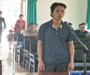 Lão nông bị truy sát vì để trâu lạc vào vườn nhà hàng xóm