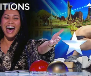 Asia’s Got Talent: Thí sinh gây sốc khi thoát y diễn hài trên sân khấu