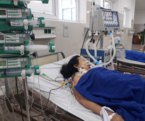 Người phụ nữ ở Quảng Bình nguy kịch sau khi uống rượu gấc