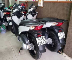 Chủ nhân tiết lộ lý do Honda SH bán giá 1,9 tỷ
