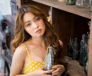 Gái xinh trường Y có người từng là Hoa khôi, kẻ là mẫu ảnh đắt show
