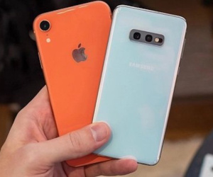 iPhone XR có pin gấp rưỡi Galaxy S10e