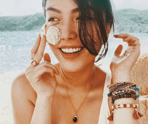 Rãnh bụng số 11 hiếm có, sexy mê hồn của 'em sinh đôi Hà Tăng'