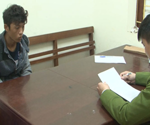Nghi phạm giết người mang theo con dao gây án suốt bốn ngày