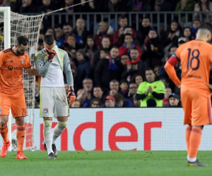Thủ môn Lyon mất trí nhớ tạm thời do lĩnh trọn giày của Coutinho
