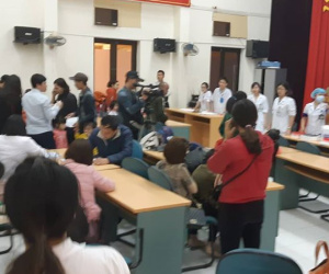 'Ăn thịt bẩn, gà thối': 400 trẻ mầm non Bắc Ninh về Hà Nội xét nghiệm sán lợn