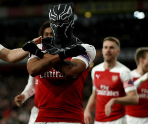 Arsenal 3-0 (4-3) Rennes: Aubameyang sắm vai 'siêu anh hùng' giải cứu Arsenal