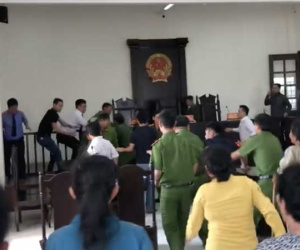 Náo loạn phiên toà ở Bình Chánh, cả nhà bị truy tố