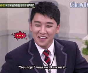 Seungri từng bị đàn em 'tố' việc sở hữu ổ cứng chứa đầy... phim cấp 3 ngay trên sóng truyền hình