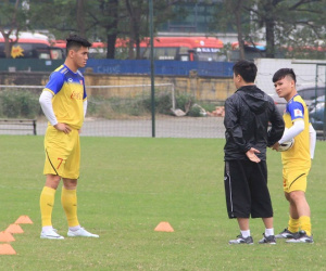 Tin xấu: Quang Hải dính chấn thương, phải tập riêng cùng Tiến Linh