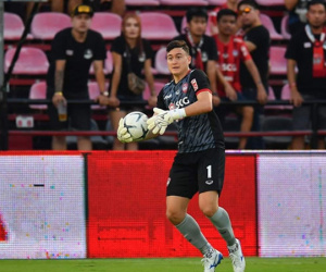Báo Thái Lan đánh giá cao Văn Lâm ở trận thắng thứ 2 của Muangthong