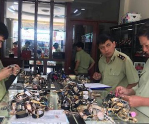 Hơn 3.000 đồng hồ Rolex, Patex Philippe, Tissot... giả bị tịch thu