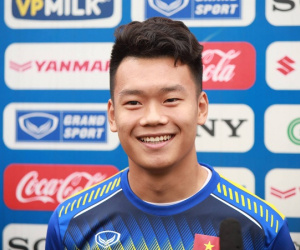 Trung vệ Thành Chung gửi lời nhắn đặc biệt tới các đồng đội bị loại ở U23 Việt Nam