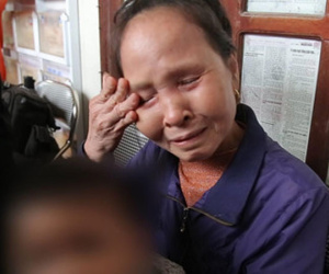 Video: 'Tôi mất niềm tin vì đến thức ăn bẩn hại các cháu họ còn dám làm'